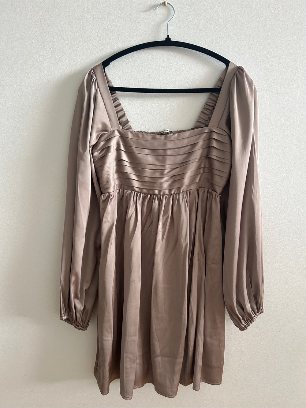 Abercrombie & Fitch Dusty Taupe Long-Sleeve Square Neck Mini Dress